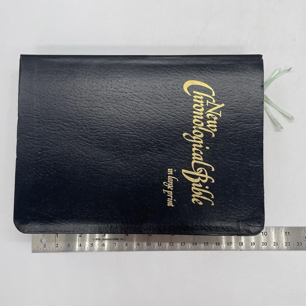 The New Chronological Bible KJV Large Print 1980 E.E. Gaddy & Assoc. Black Cover